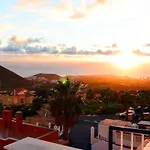 Superlative With Spectacular Ocean Views Апартаменты *