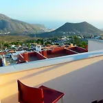Superlative With Spectacular Ocean Views Апартаменты Чайофа